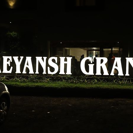 Hotel Reyansh Grand Boisar Exterior photo