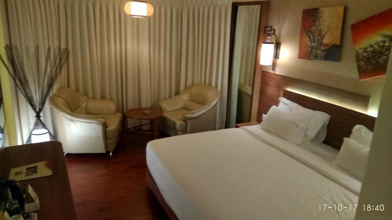 Hotel Reyansh Grand Boisar Exterior photo